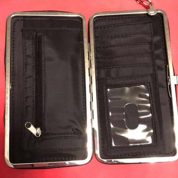 NWOT patterned wallet - Picture 5 of 5